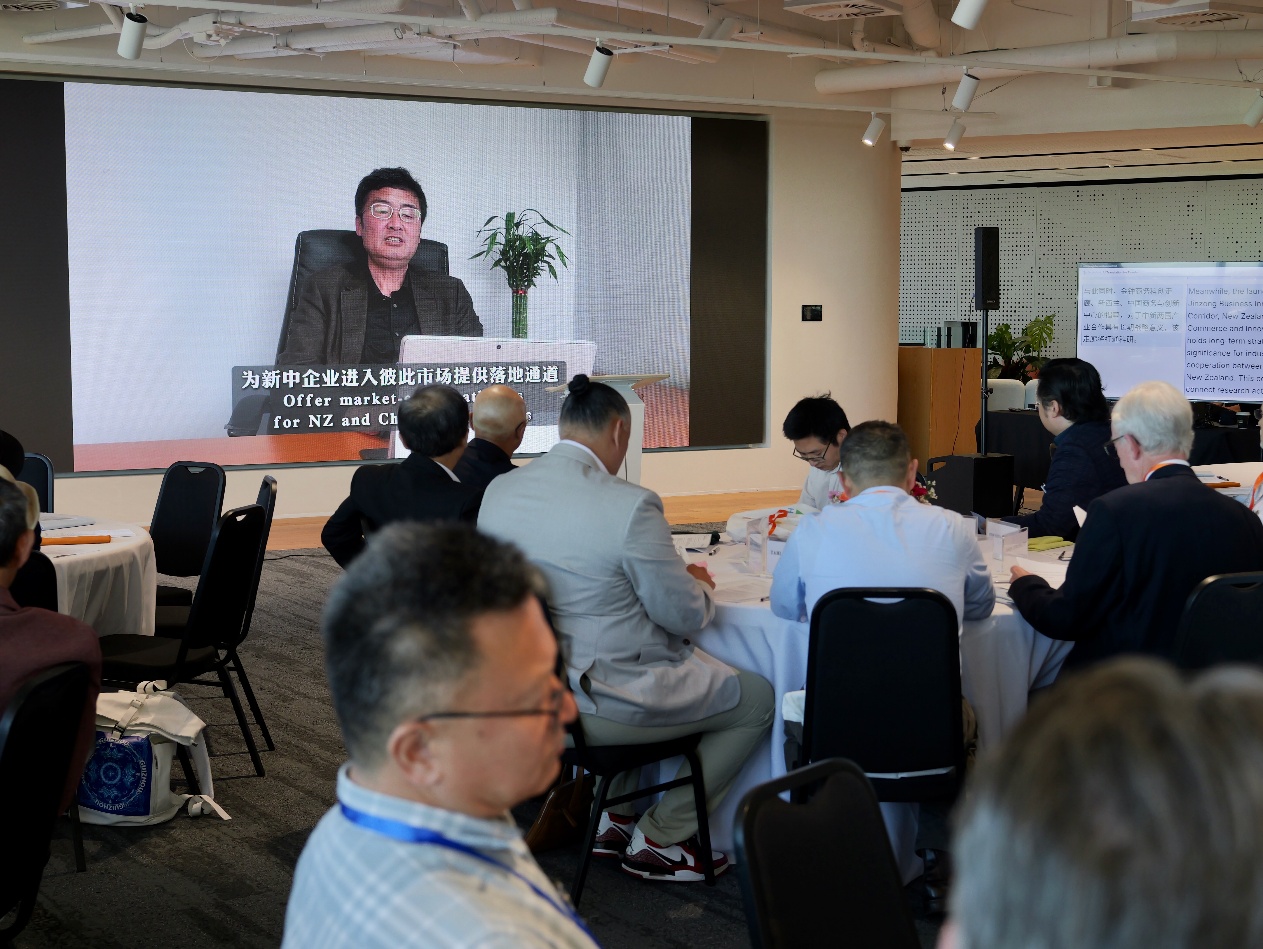 20b03379f55bacc86cee2c154ef9666d