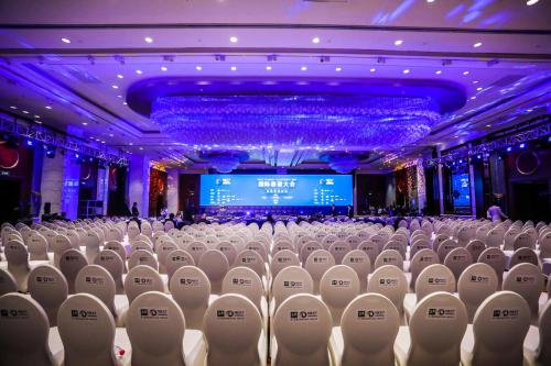 vbox8176_YNW_7359_082230_small